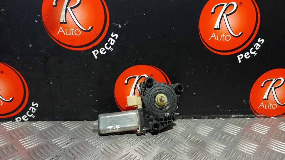 Motor Do Elevador Porta T.E Mercedes-Benz C-Class (W203)