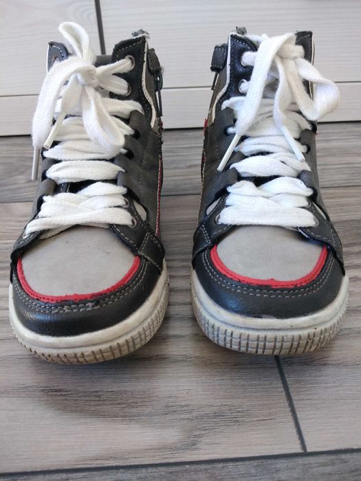 Adidasy za kostkę rozmiar 28 w bardzo dobrym stanie