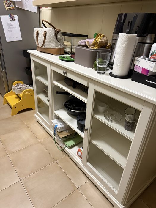 Aparador liatorp IKEA