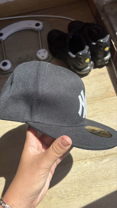 Chapeu New era  ( praticamente novo )