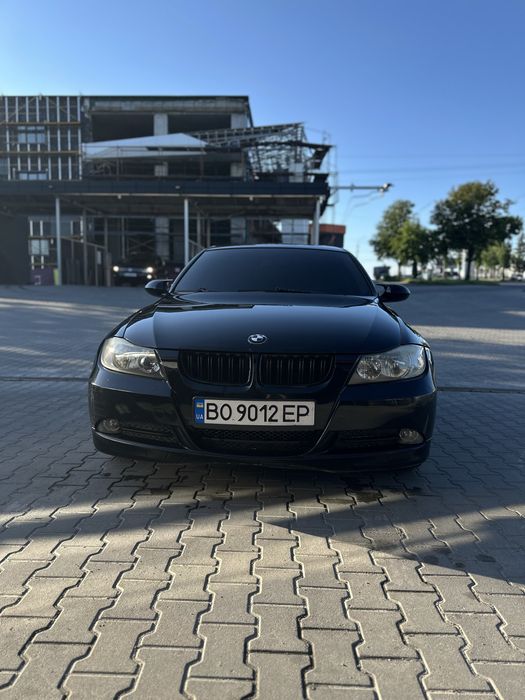 Продам bmw e90. 318.2.0