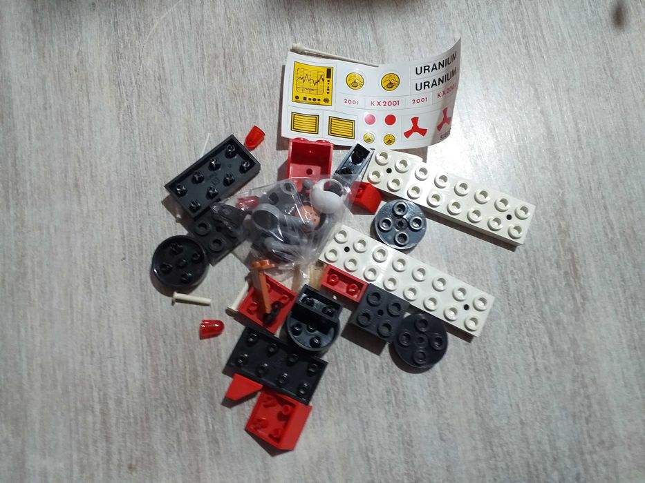( lego) espaço, Peças pequenas