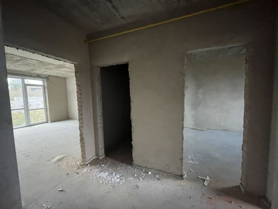 Котедж по Луговій Обарів