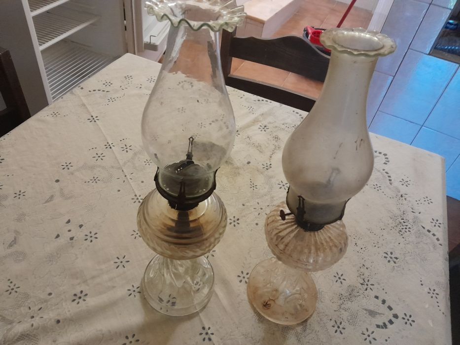 Candeiros a petroleo antigos