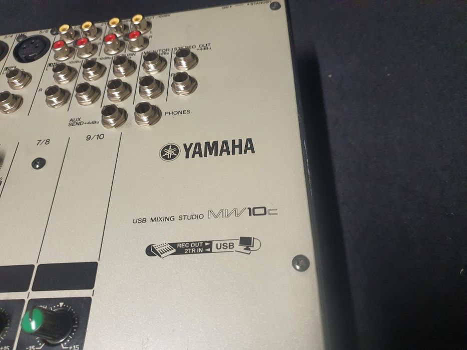 Mesa mistura Yamaha MW10c USB