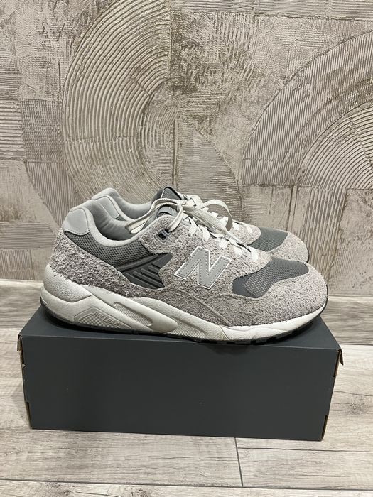 Чоловічі кррсівки New Balance 580