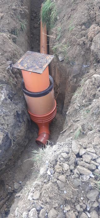 Roboty ziemne wyburzenia kanalizacja woda niwelacja,plantowania,drogi