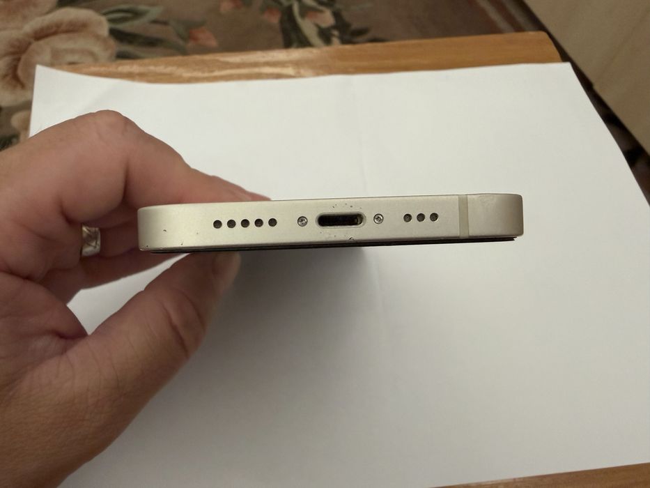 Apple iPhone 13 128 ГБ(Starlight)
