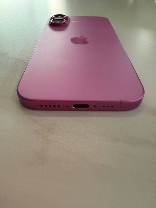 iPhone 16 różowy 128GB