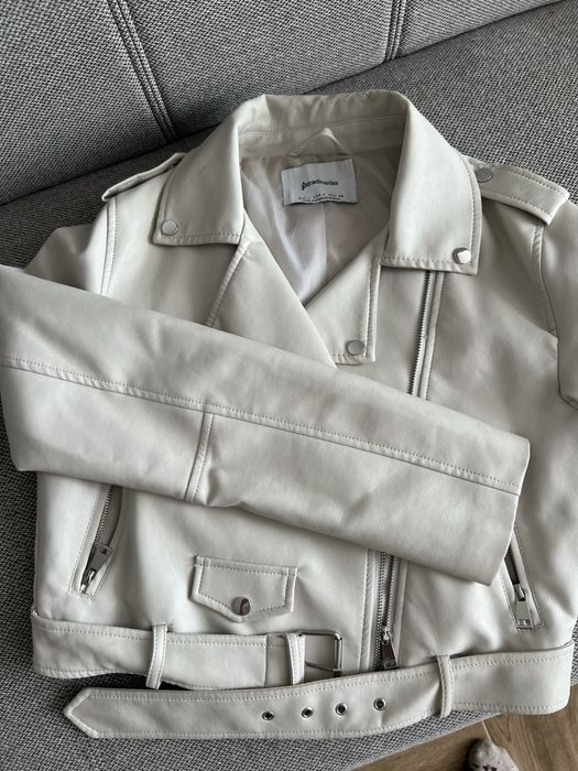 Косуха stradivarius беж