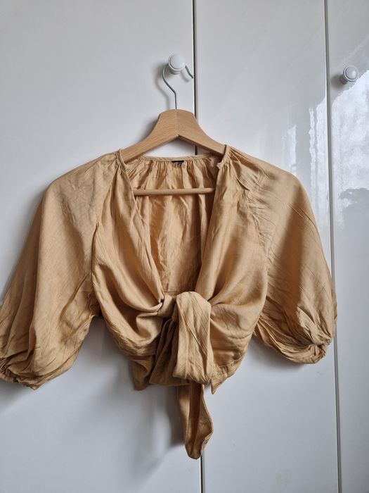 Beżowy top z wiązaniem shein bufiaste rękawy