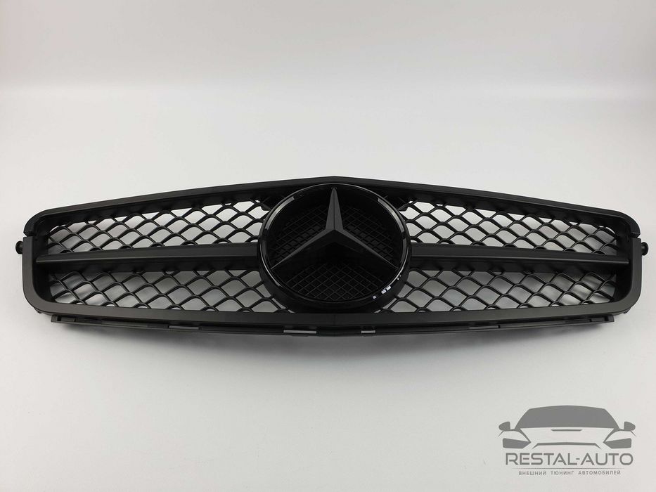 Решітка радиатора на Mercedes C-Class W204 2007-2014 год AMG стиль