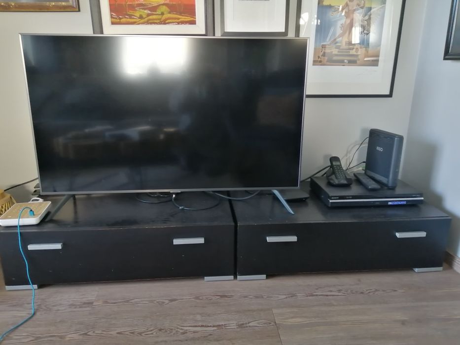 Móvel de sala em madeira