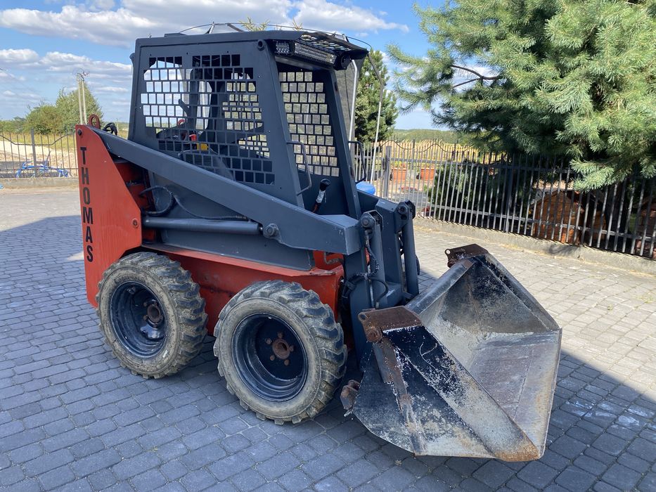 Miniładowarka Thomas t85 widły (bobcat)