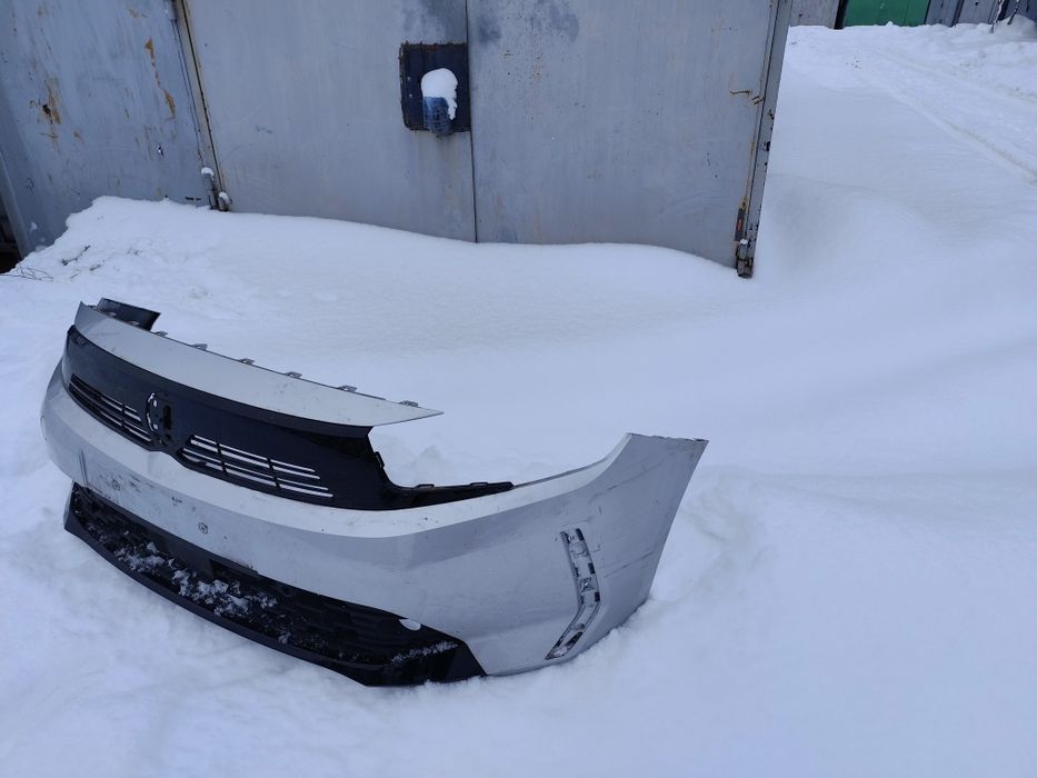 Бампер передній Опель корса F 23 рік