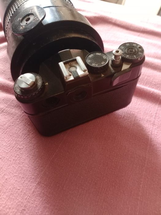 Maquina Zenit 12 com lente Makpo 1000