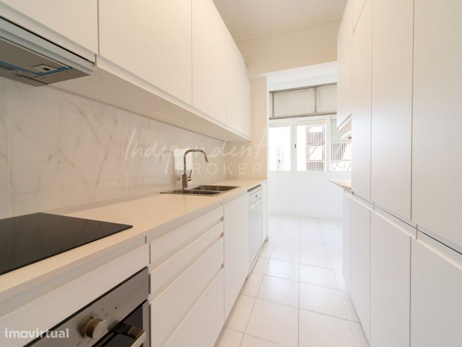 Apartamento T3 Para Arrendamento [Campo Pequeno]