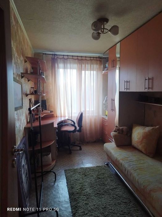 Продам  уютную  2-х квартиру, на Терещенковской,27. Отличная локация.