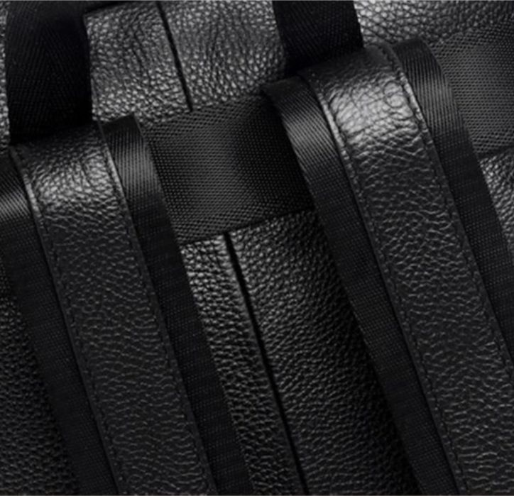 Чоловічий шкіряний рюкзак