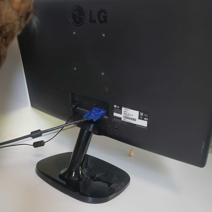 Монітор LG 22mp57a p