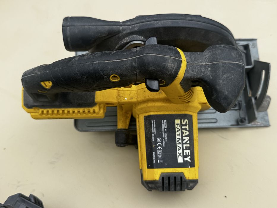 Serra circular a bateria stanley fatmax