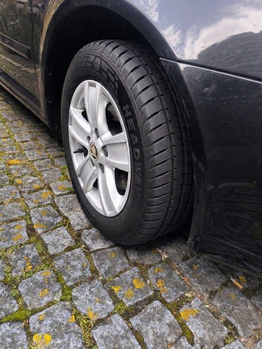Skoda Octavia Break 1.6 TDI – Económica +Android auto/CarPlay + bem Estimada