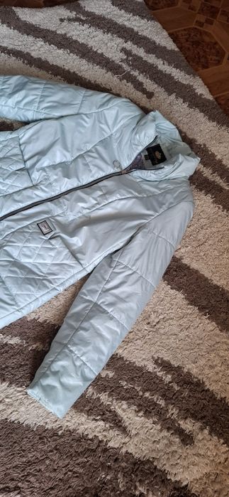 Куртка женская весенняя  размер  М