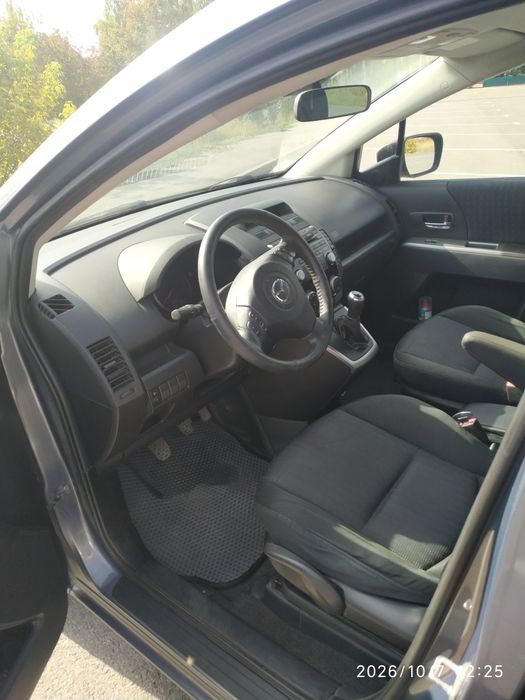 Продам автомобіль Mazda 5