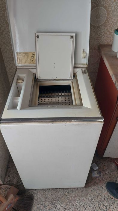 Mobilia antiga, vendo.a bom preço