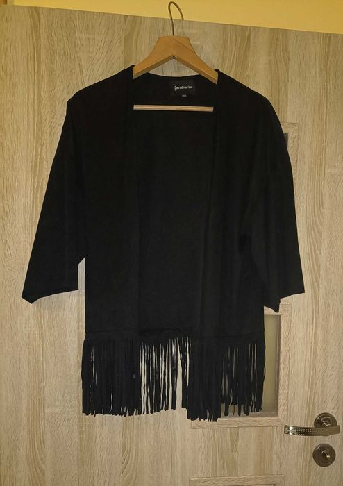 Stradivarius narzutka frędzle