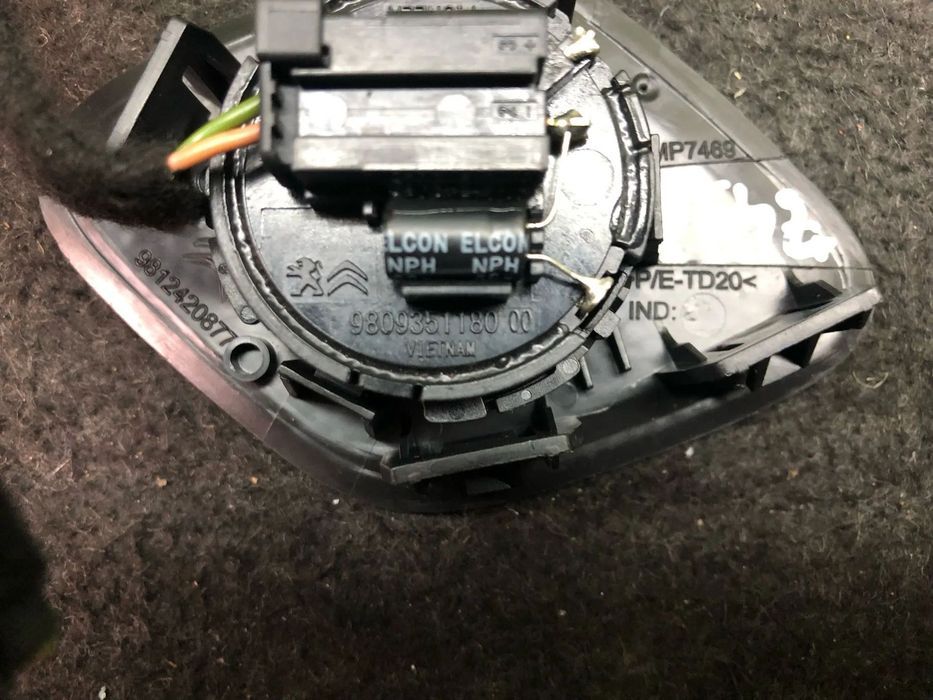 CITROEN C3 III COLUNA SOM TWEETER - Z495