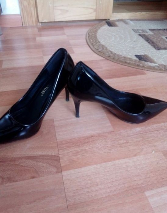 Туфлі. Лодочки. Туфли