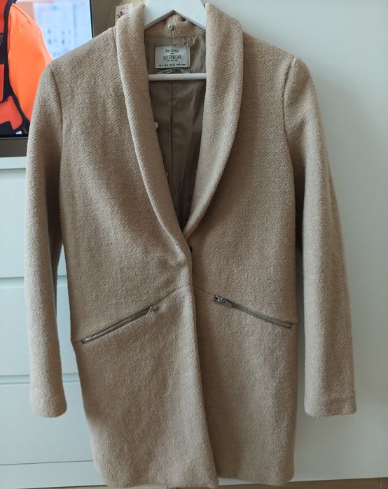 Płaszcz Bershka r.36