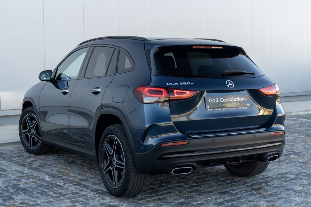 Mercedes-Benz GLA 250e AMG Line (financiamento diasponívek)