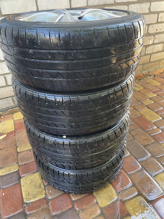 Bridgestone 205/45r16 83H Літня різиня літня