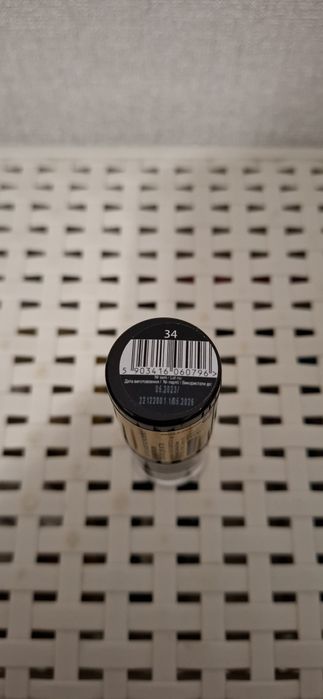 Лаки б/у в асортименті