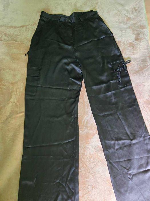 Атласні штани карго PLT, розм.50-52. Ціна 180 грн.