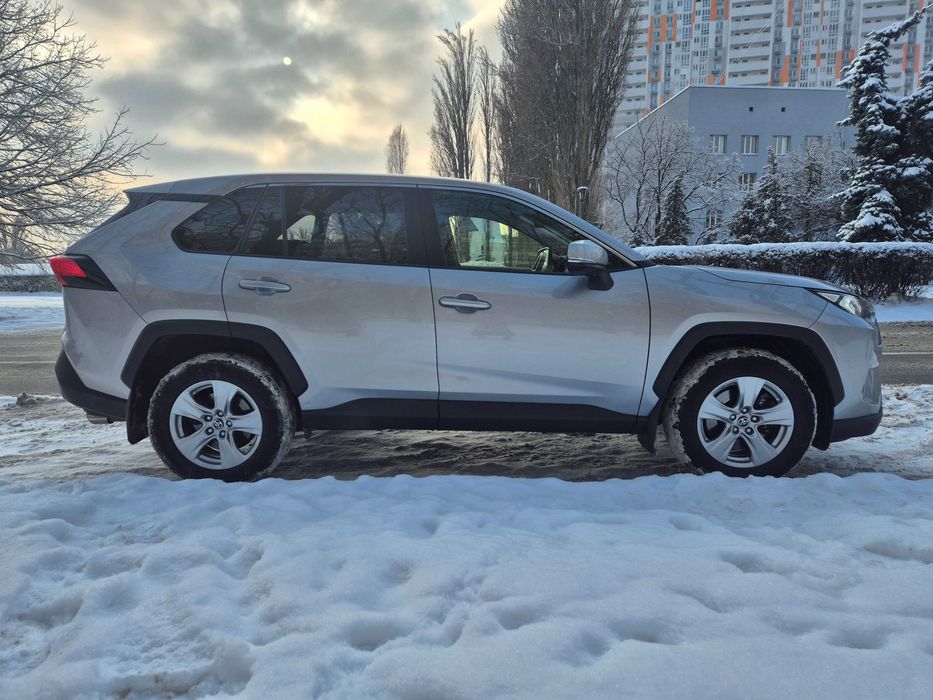 Toyota RAV 4, 2021, (Офіційна)