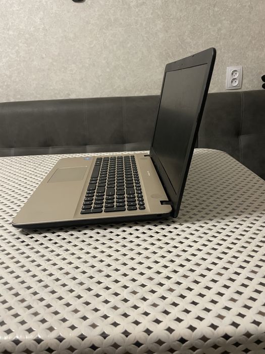 Ноутбук Asus x541s