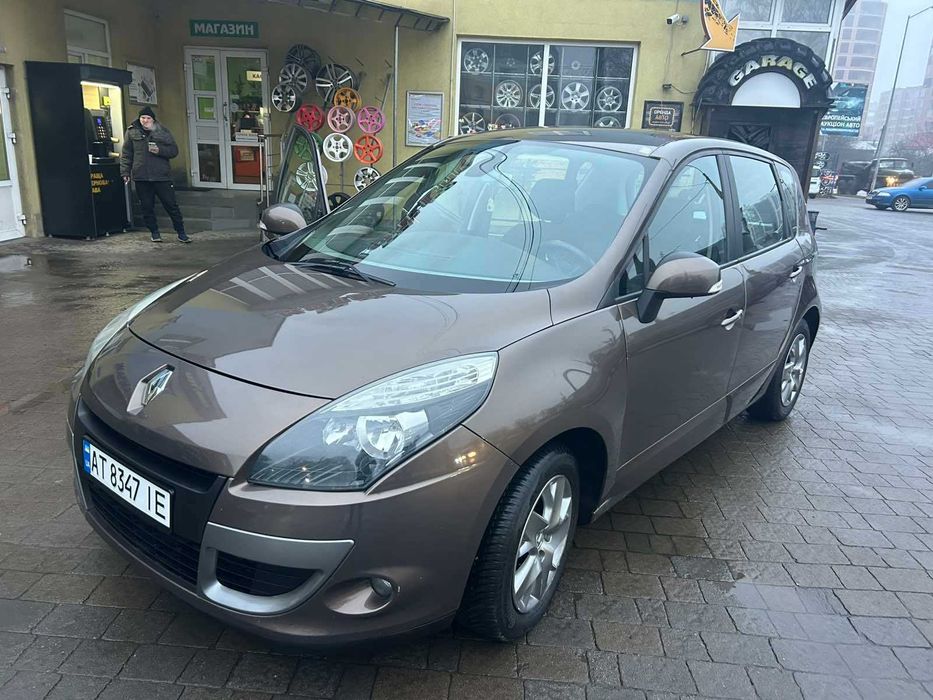 Renault Megane Scenic 2011 | 1.5 ДИЗЕЛЬ | АВТОМАТ