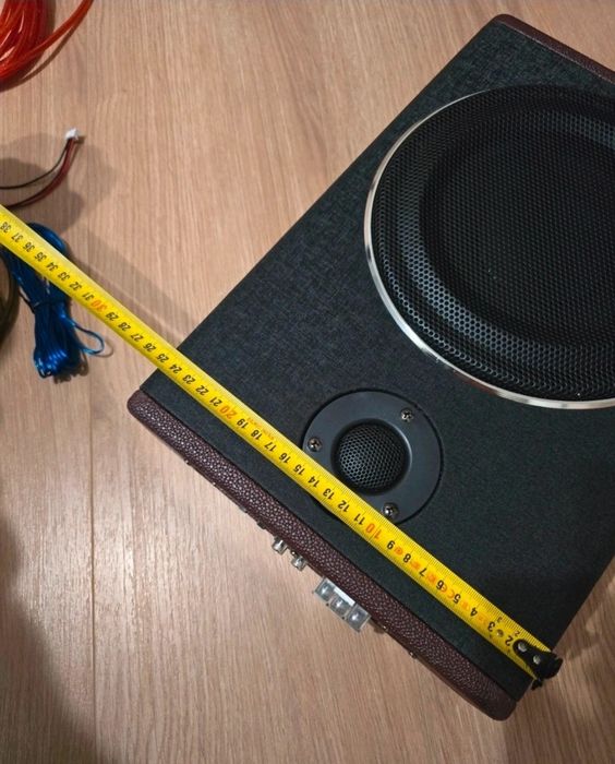 Skrzynia Basowa Subwoofer Pod Siedzenie 600W Tuba