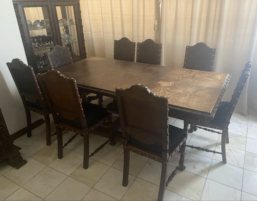 Mobilia antiga c/ + 100 anos