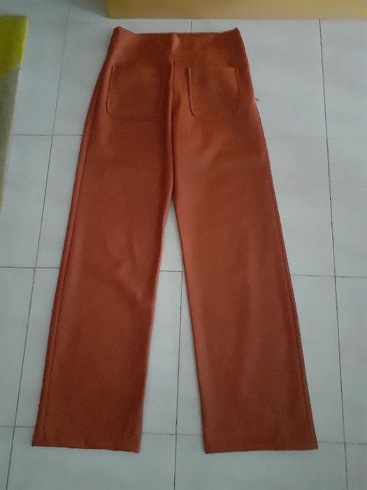 Calças Cor tijolo imitação Pele ( Noan Brand ) C/ NOVAS