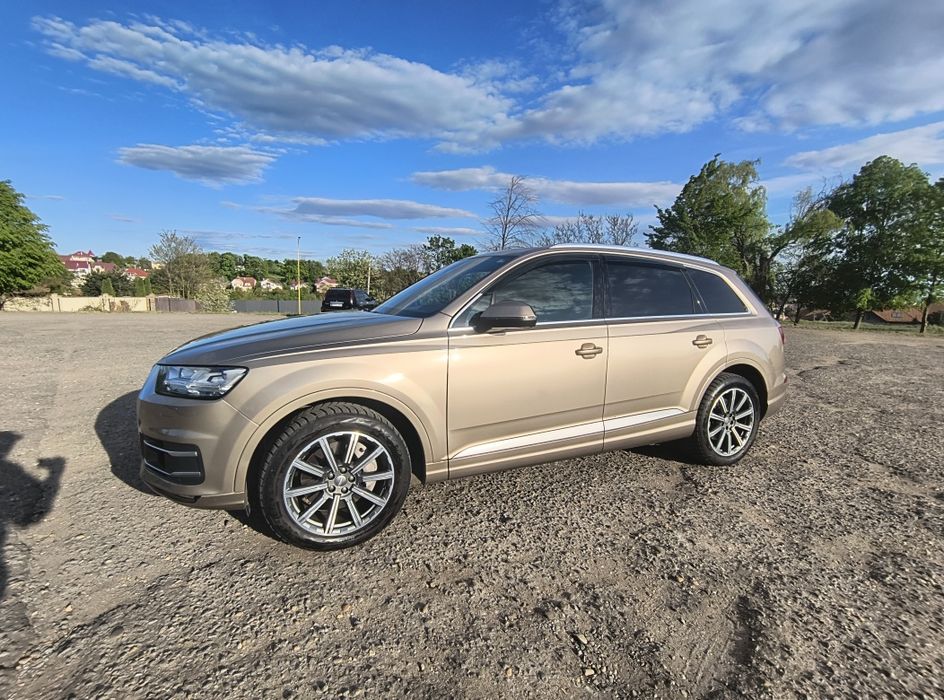 Продам Audi Q7 prestige