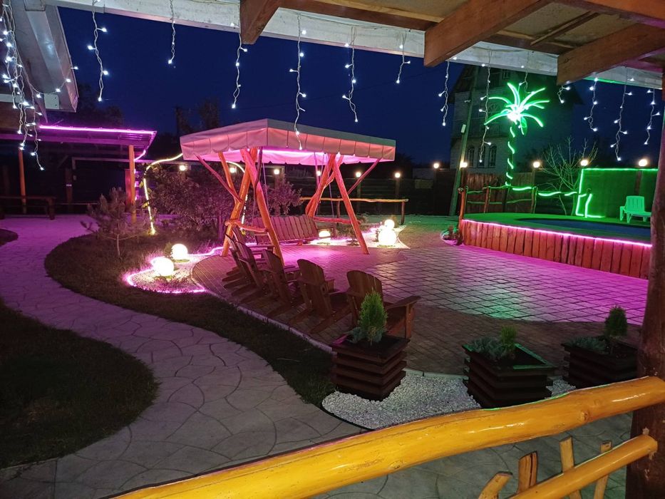 Світло є постійно.Посуточна аренда будинку,,barlih.villa" , Баня, чан