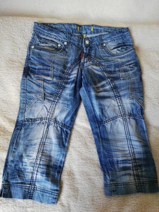 Spódnice, spodnie, strój kąpielowy