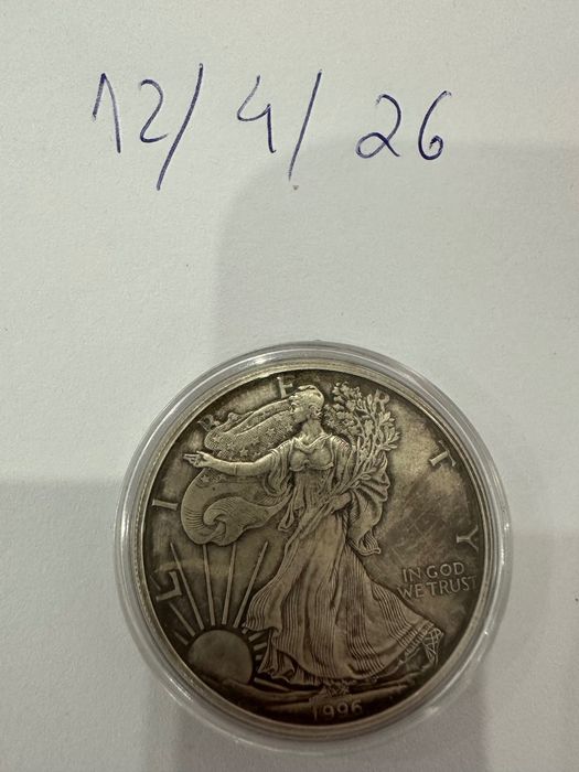 Vendo moeda antiga e rara