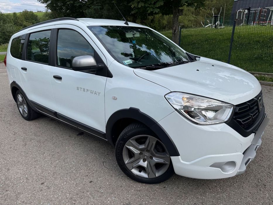 Dacia Lodgy 7 osób Salon PL Serwis Zadbany BEZWYPADKOWY 1,5 DCI 6 biegów WARTY