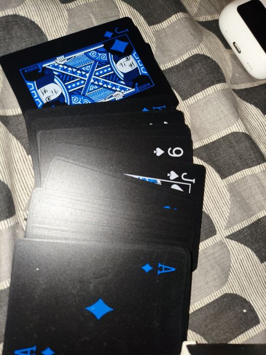 Карти пластикові нові 54 шт