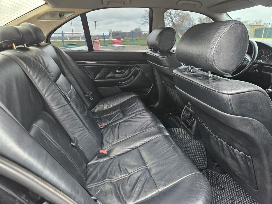 BMW e39 2000 рік
